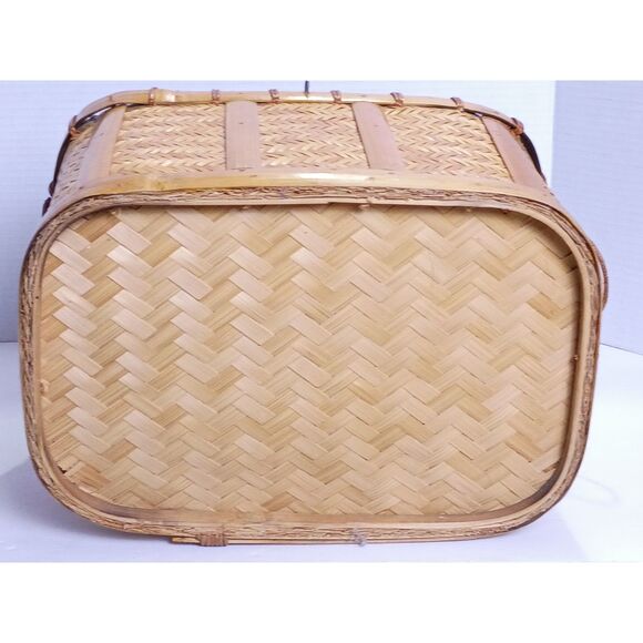 Vintage Asian Chinoiserie Herringbone Woven Ratan Wicker Lidded Basket 1960’s - Picture 5 of 12